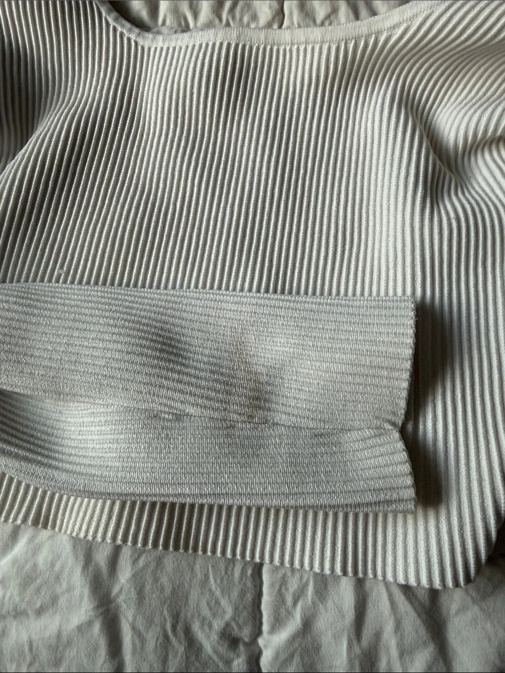 Aritzia White Ribbed Long Sleeve Scoop Crop Top